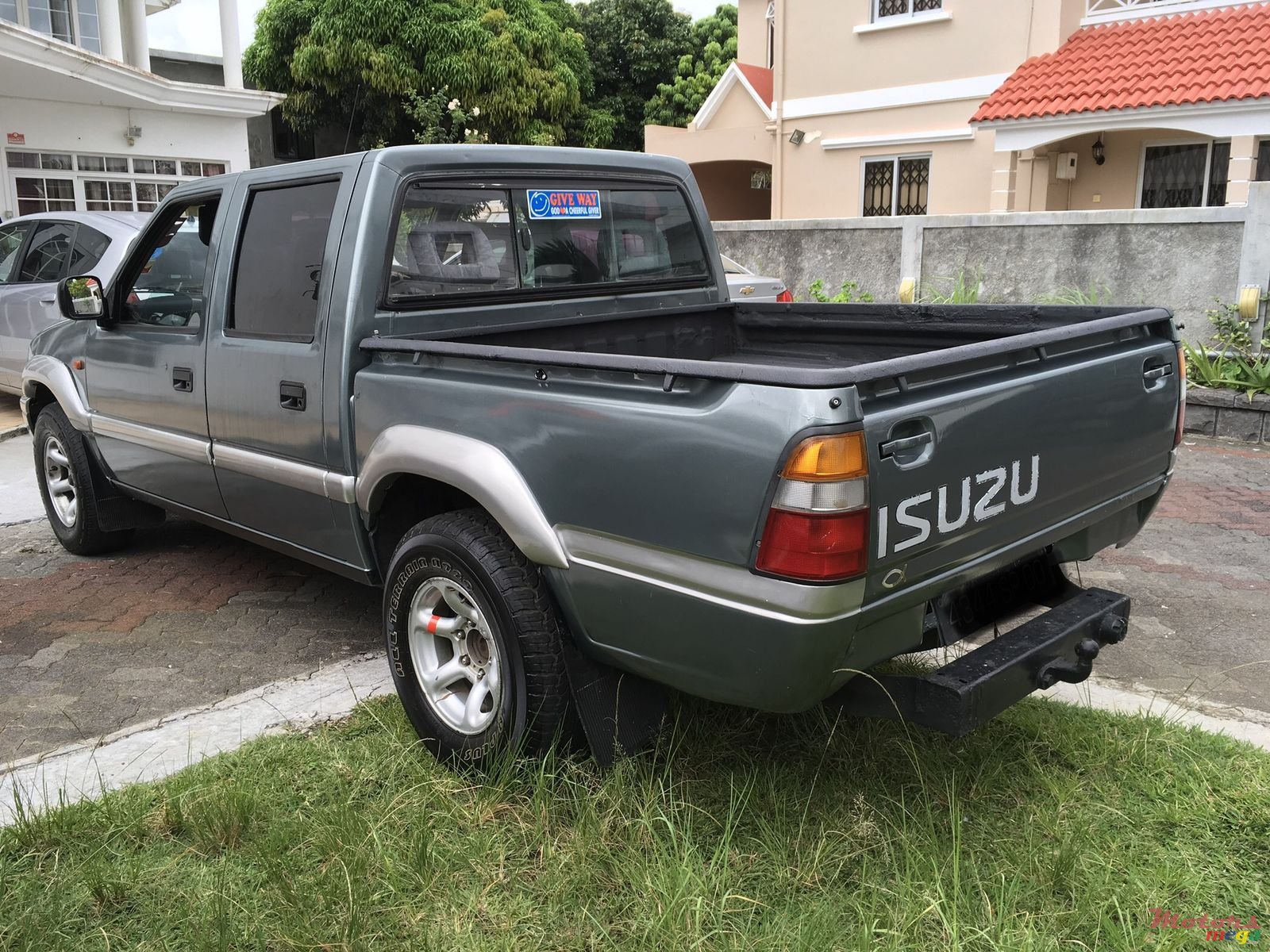 2000' Isuzu KB Series photo #4