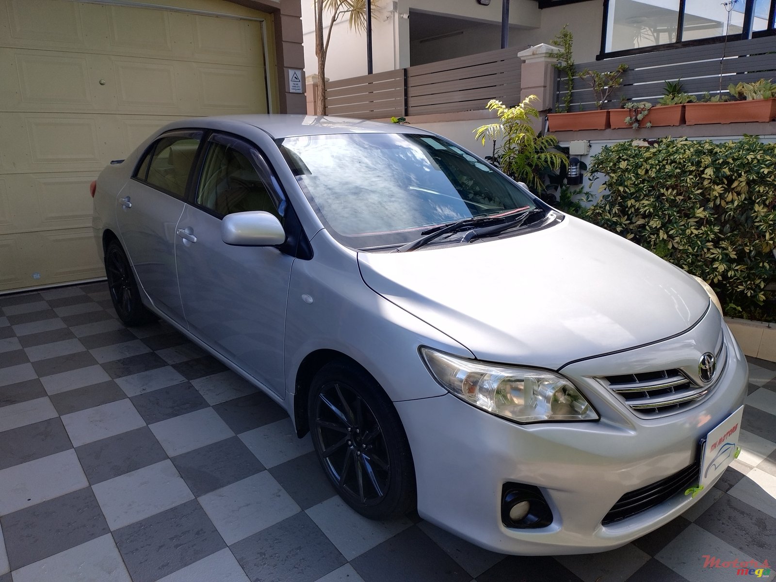 2013' Toyota Corolla photo #5