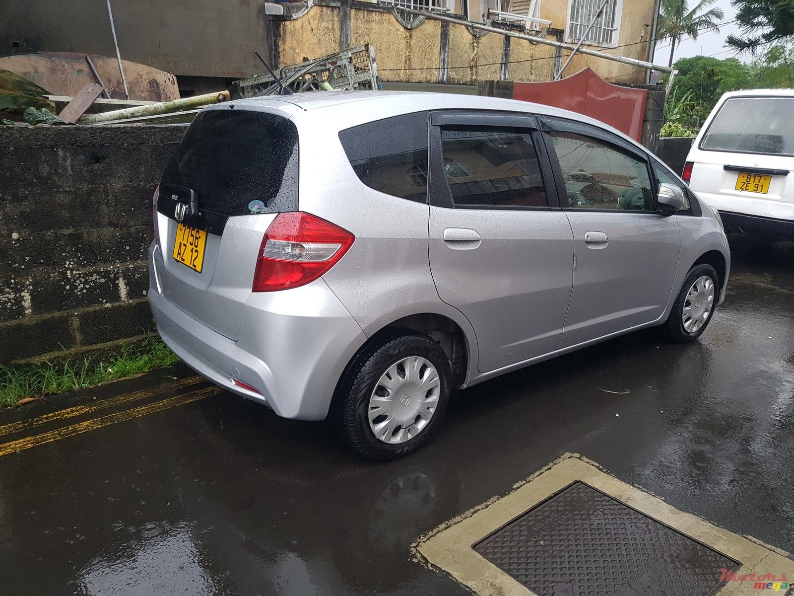 2012' Honda Fit photo #2