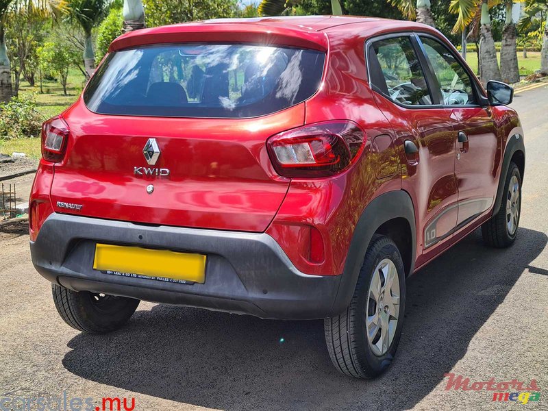 2021' Renault Kwid 1.0 RXT photo #4