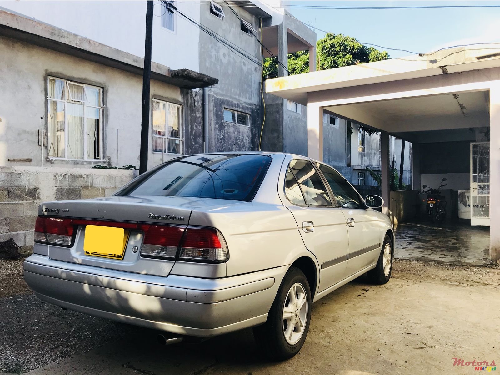 2001' Nissan Sunny photo #7