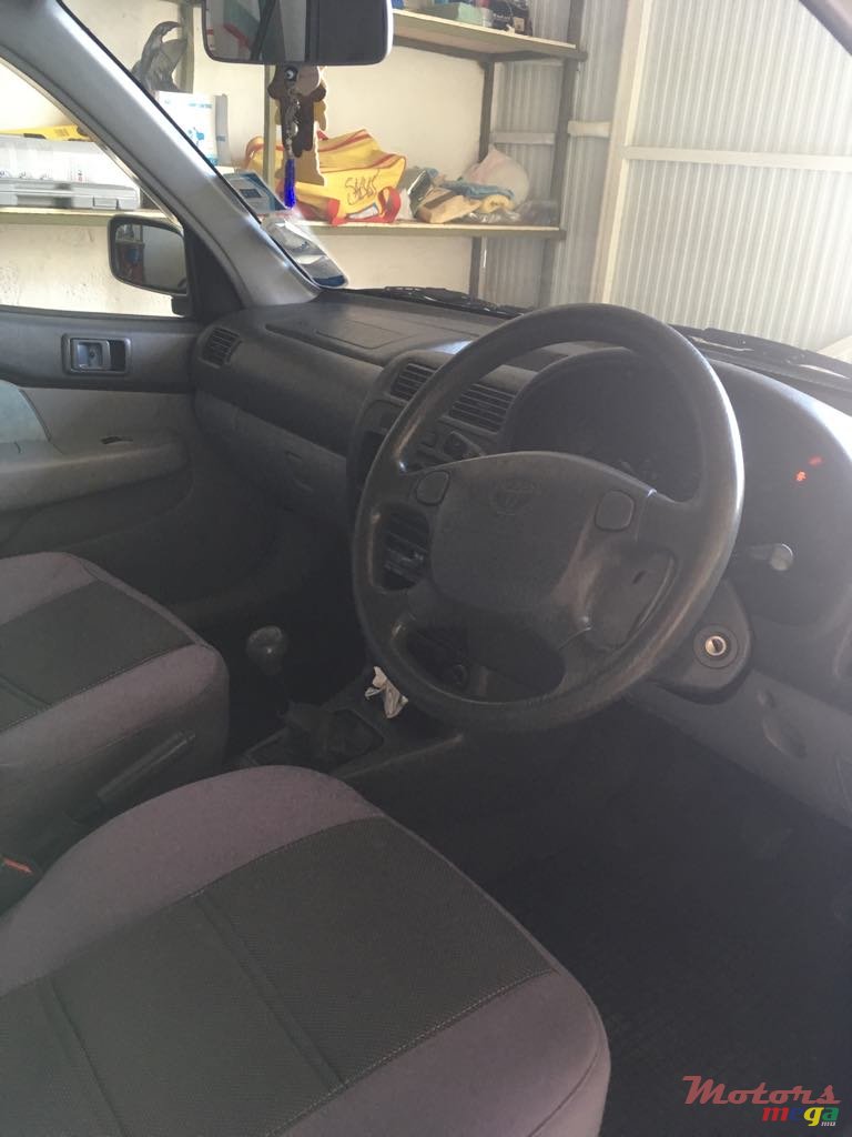 1997' Toyota Starlet photo #6