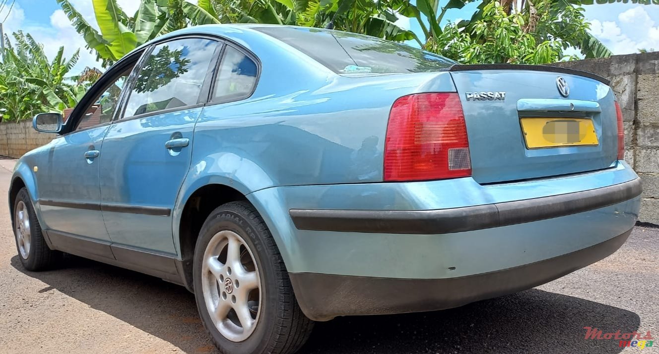 1999' Volkswagen Passat photo #6