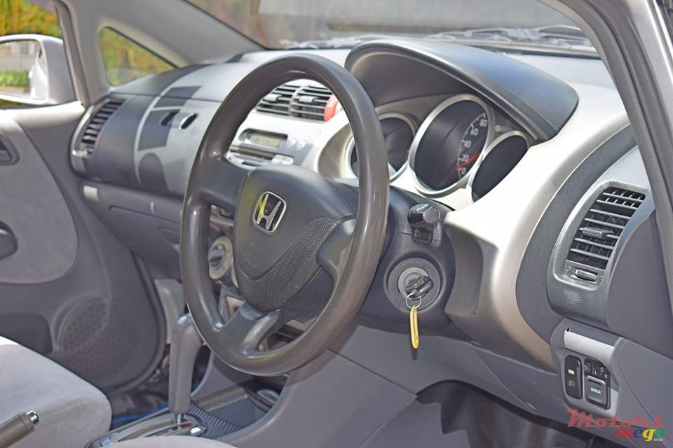 2006' Honda City photo #3