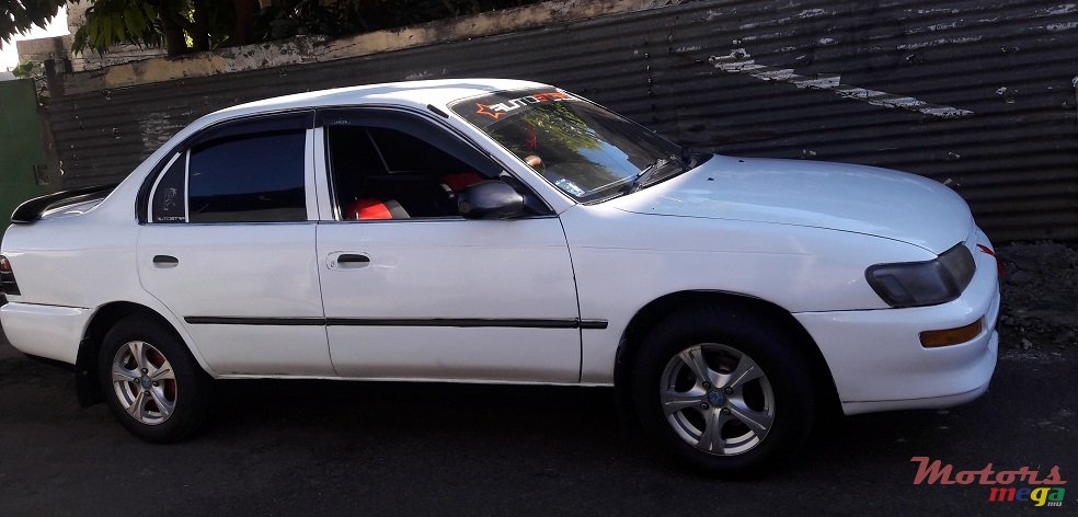 1992' Toyota photo #3