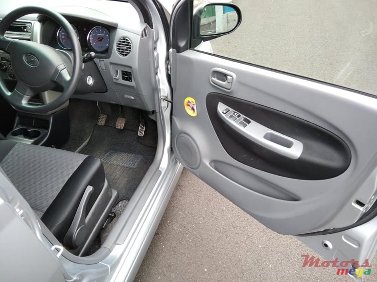 2012' Perodua Viva Elite photo #2