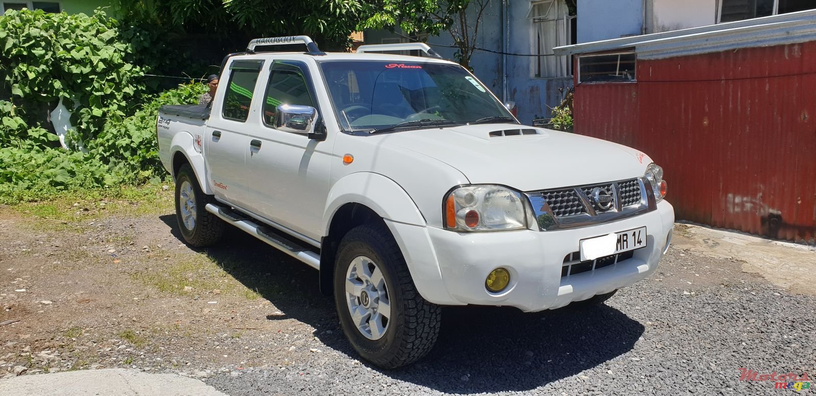 2014' Nissan Hardbody NP 300 photo #1