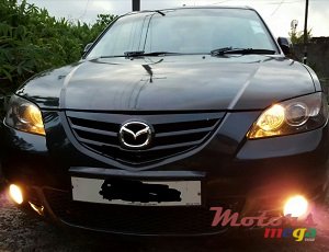 2004' Mazda 3 sport version  photo #1