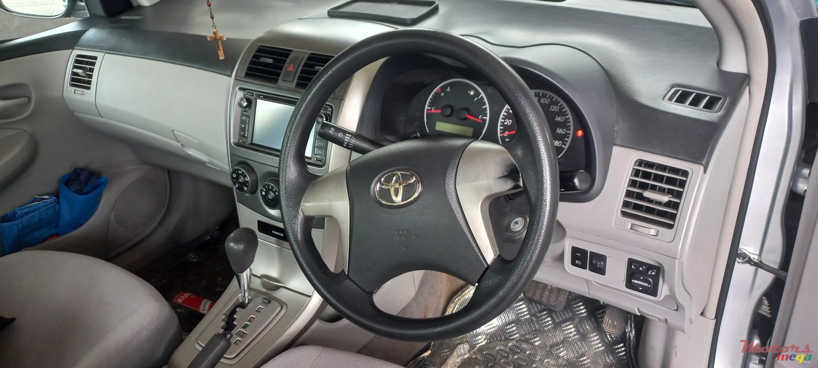 2010' Toyota Axio photo #2