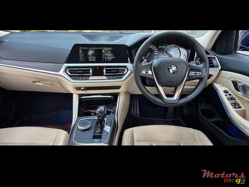 2019' BMW 330 photo #4