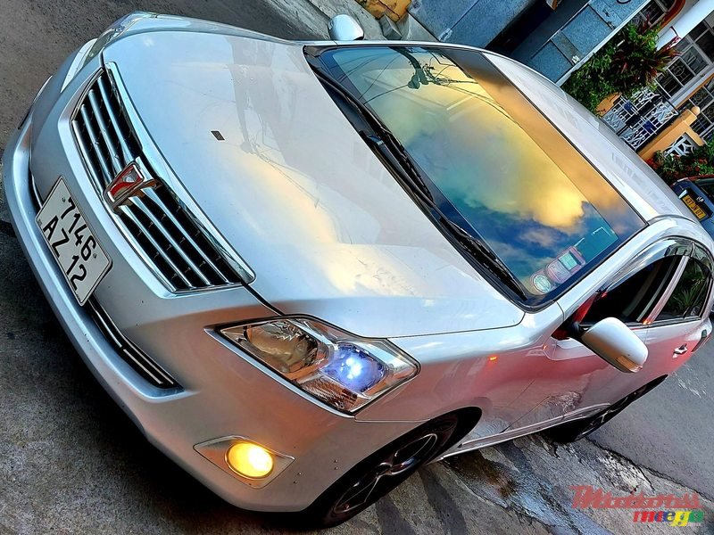 2009' Toyota Premio JANT COSMIC photo #2