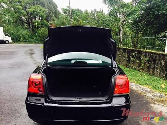 2006' Toyota Avensis photo #7