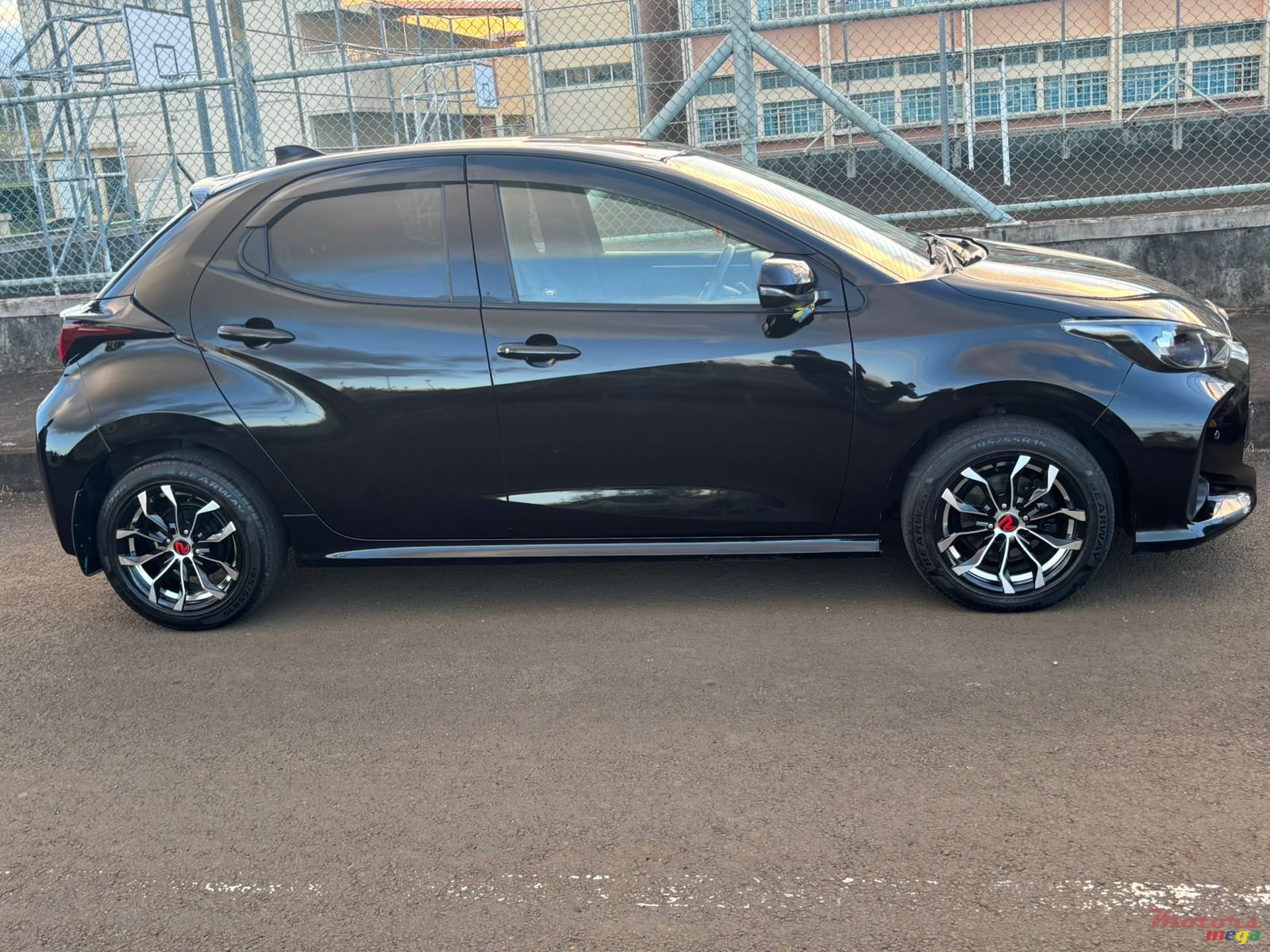 2020' Toyota Yaris photo #2