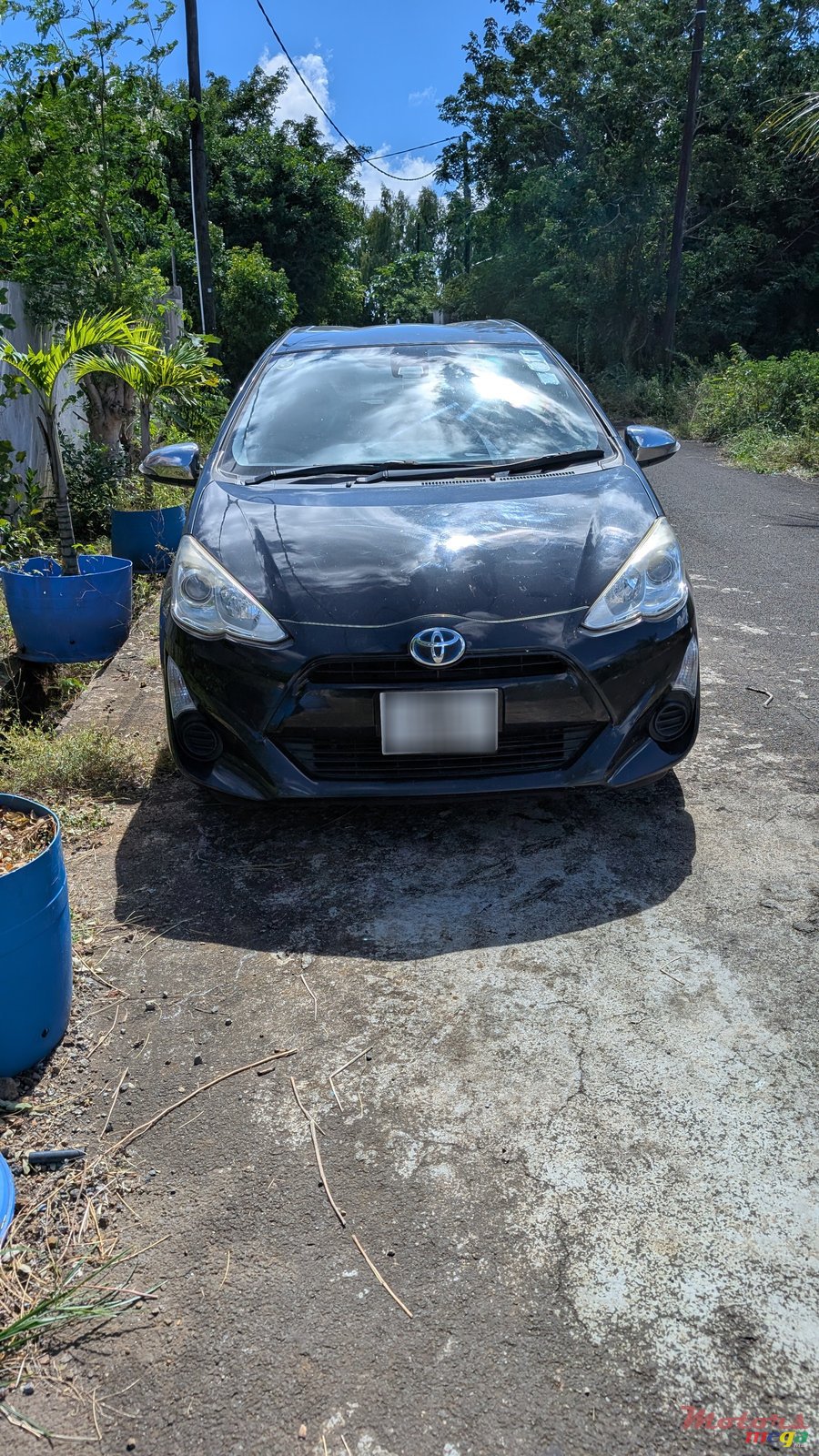 2017' Toyota Aqua photo #1