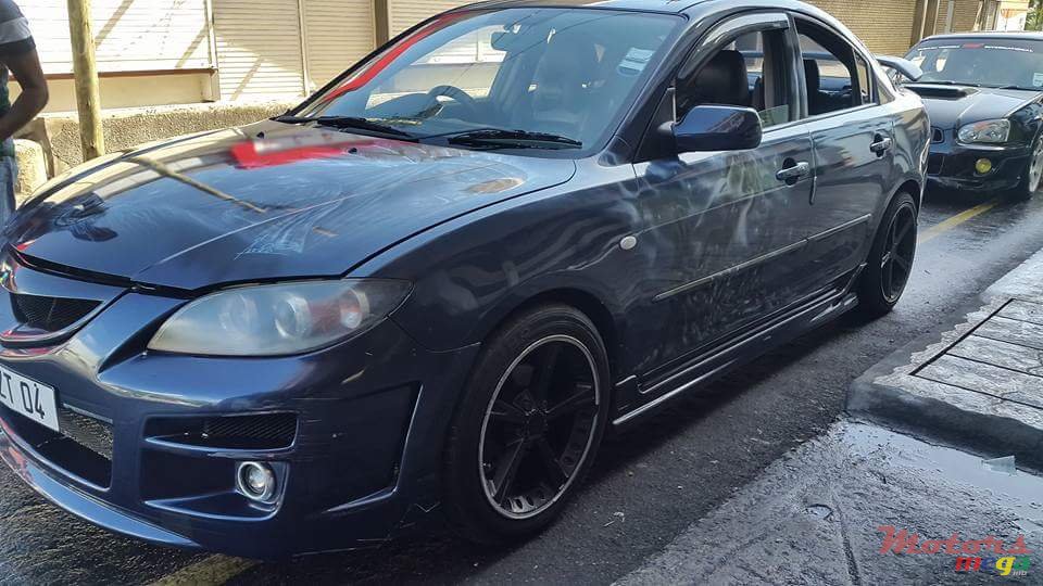 2004' Mazda photo #2