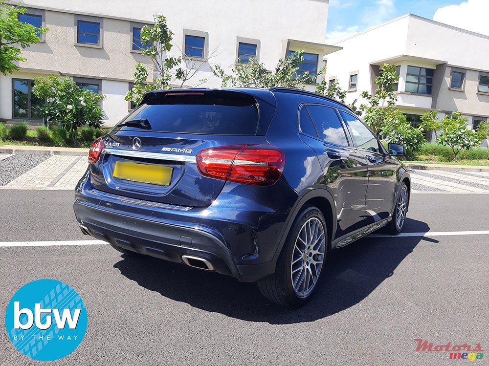 2018' Mercedes-Benz GLA 200 AMG PACK photo #3