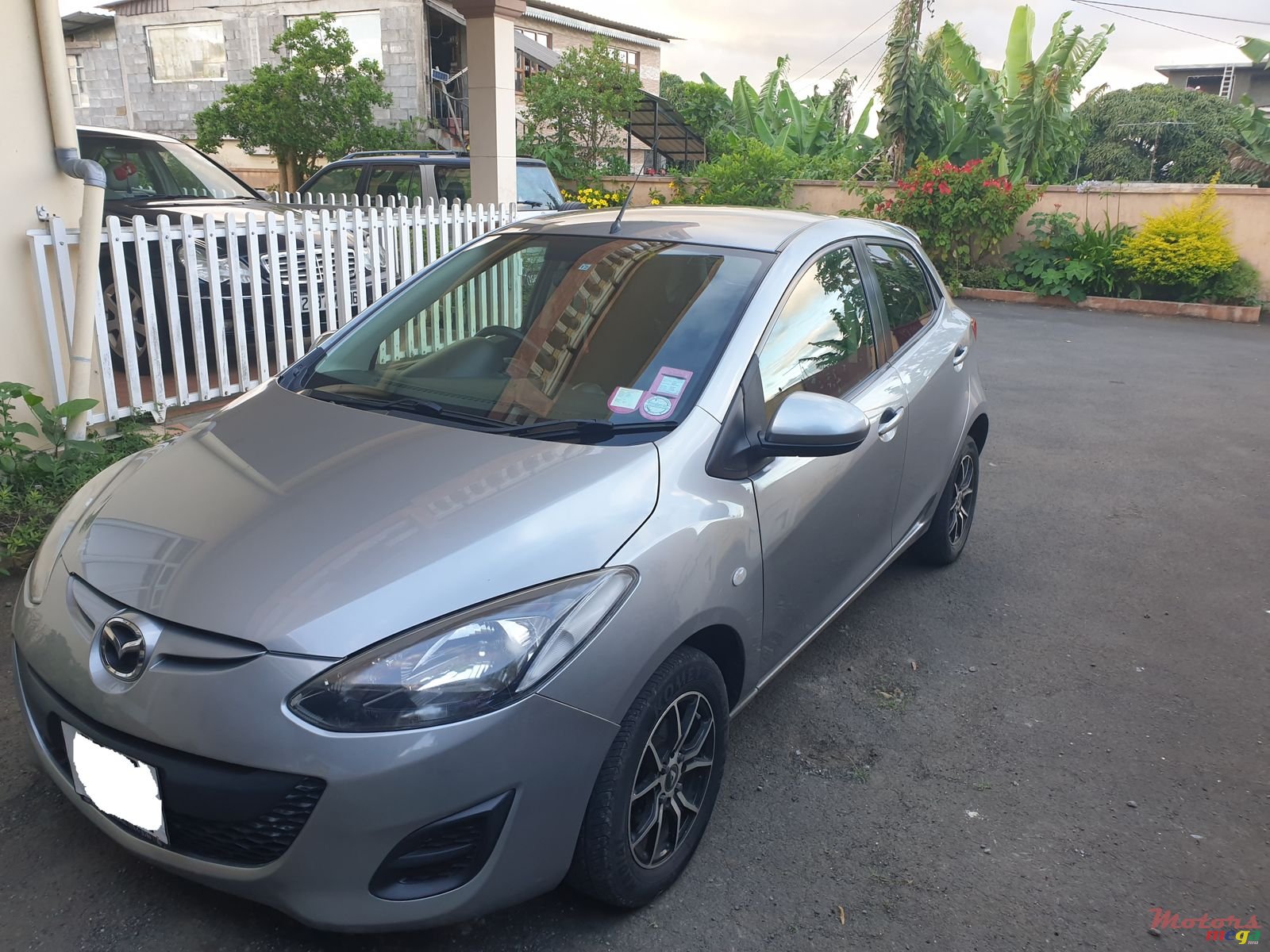 2012' Mazda Demio photo #3