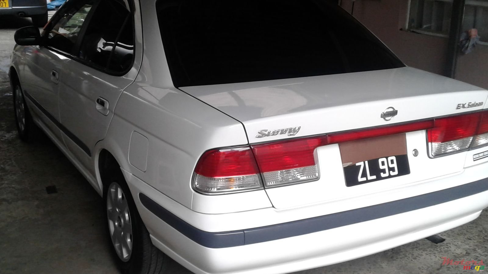 1999' Nissan Sunny automatic photo #2