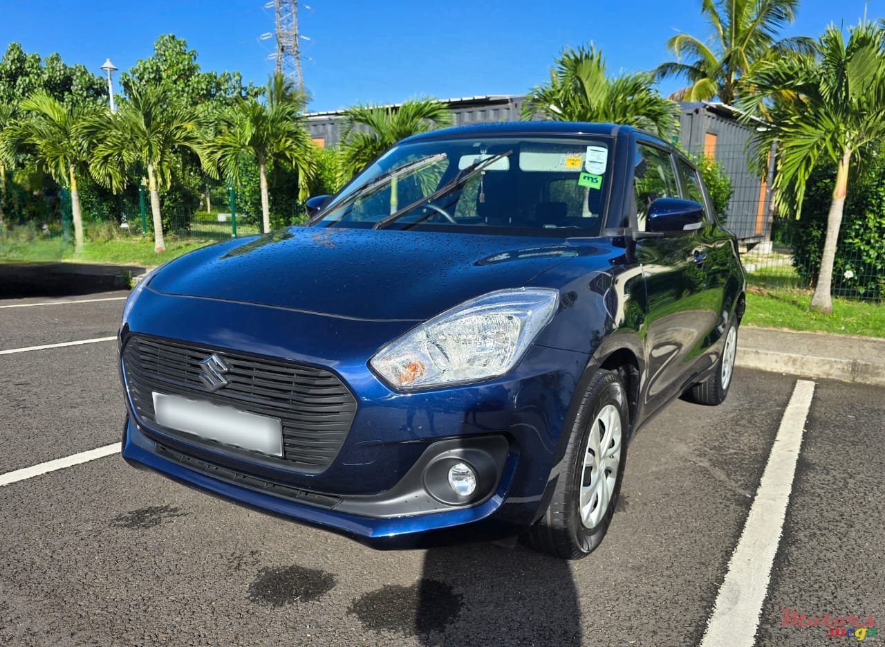 2021' Suzuki Swift photo #3