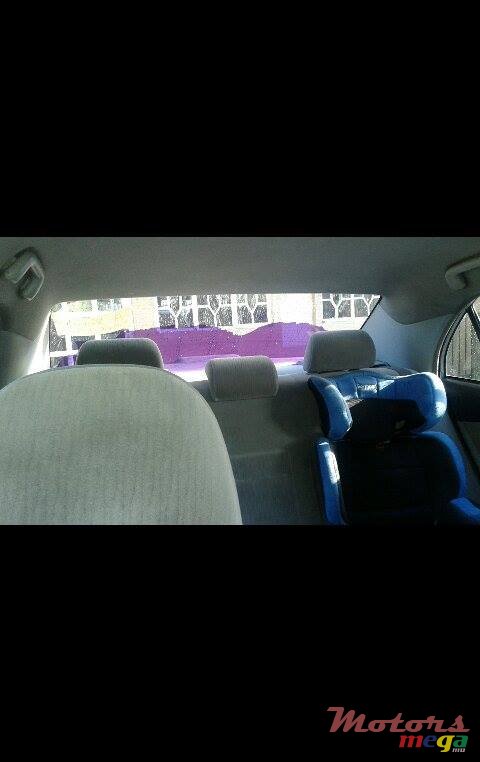 2007' Toyota Axio photo #3