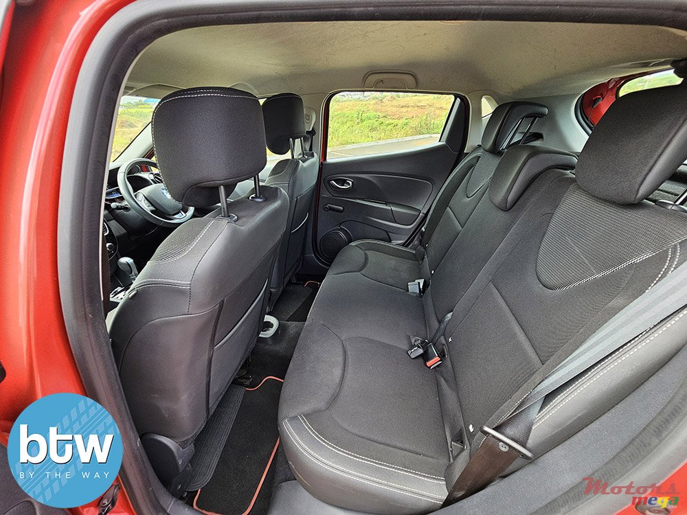 2017' Renault Clio Zen photo #6