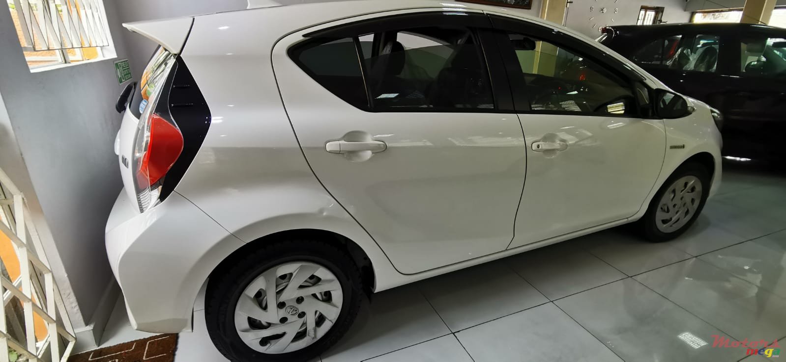 2018' Toyota Aqua photo #5