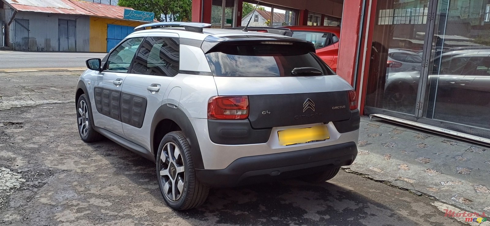 2015' Citroen C4 Cactus photo #2