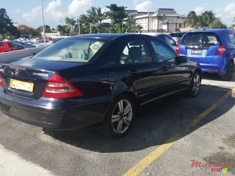 2000' Mercedes-Benz C-Class photo #3