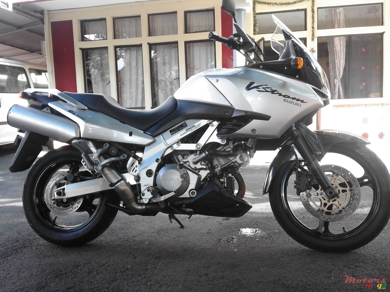 2003' Suzuki no photo #1