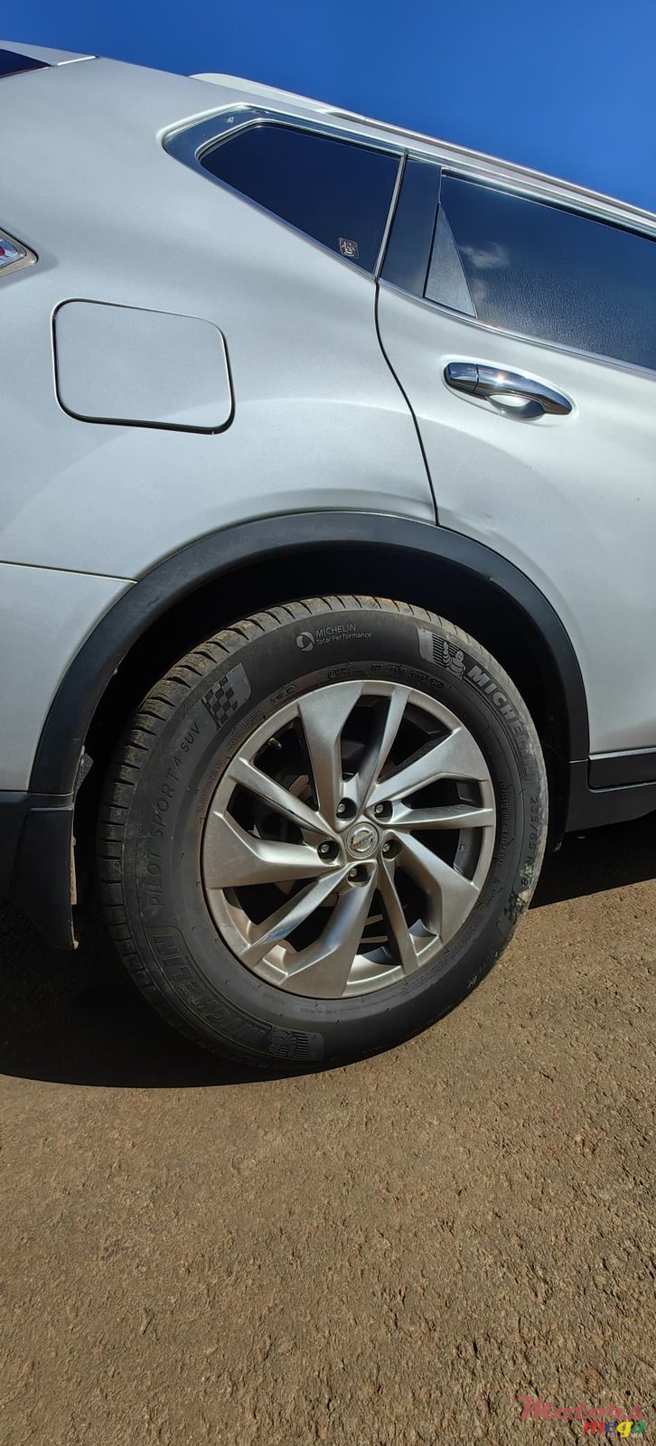 2015' Nissan X-Trail photo #7