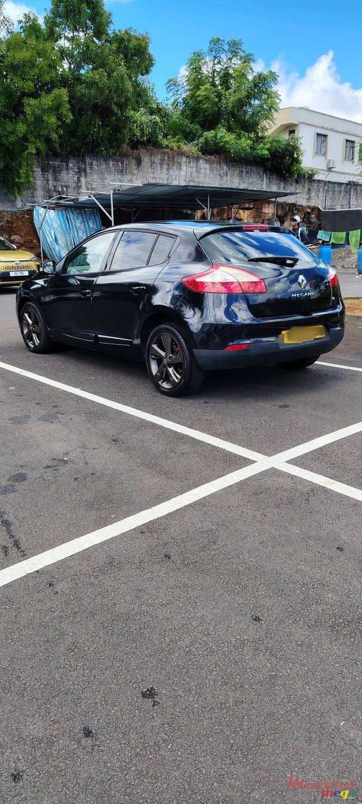 2014' Renault Megane photo #2