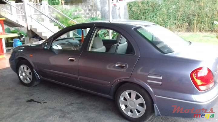 2004' Nissan Sunny N17 photo #2