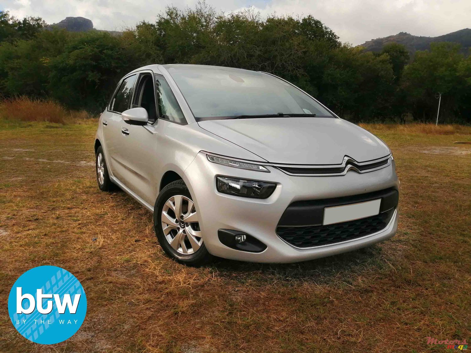 2015' Citroen C4 Picasso photo #1