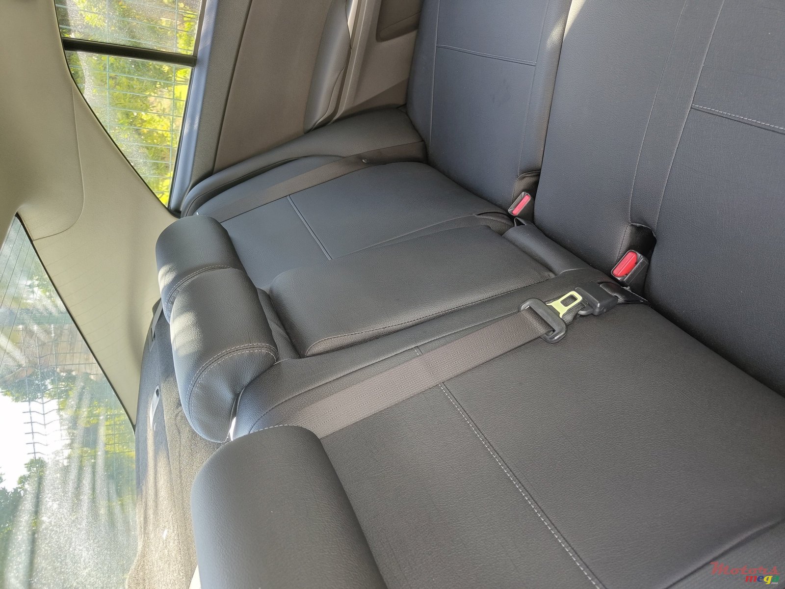 2013' Toyota Allion A15 photo #5