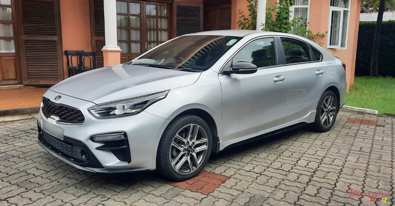 2021' Kia Cerato GT Line photo #1