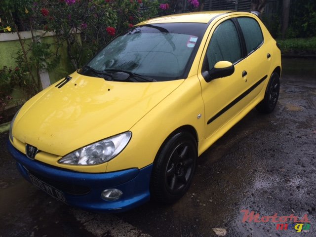 2000' Peugeot 206 photo #1