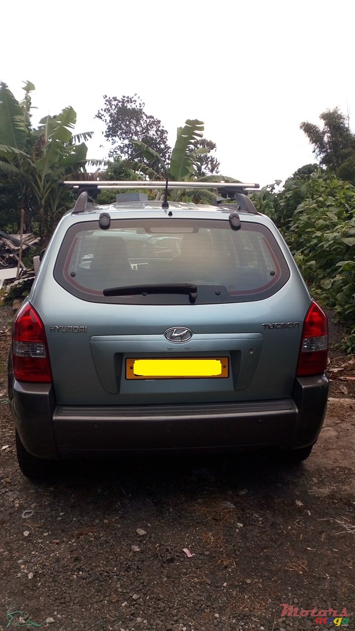2008' Hyundai Tucson photo #2