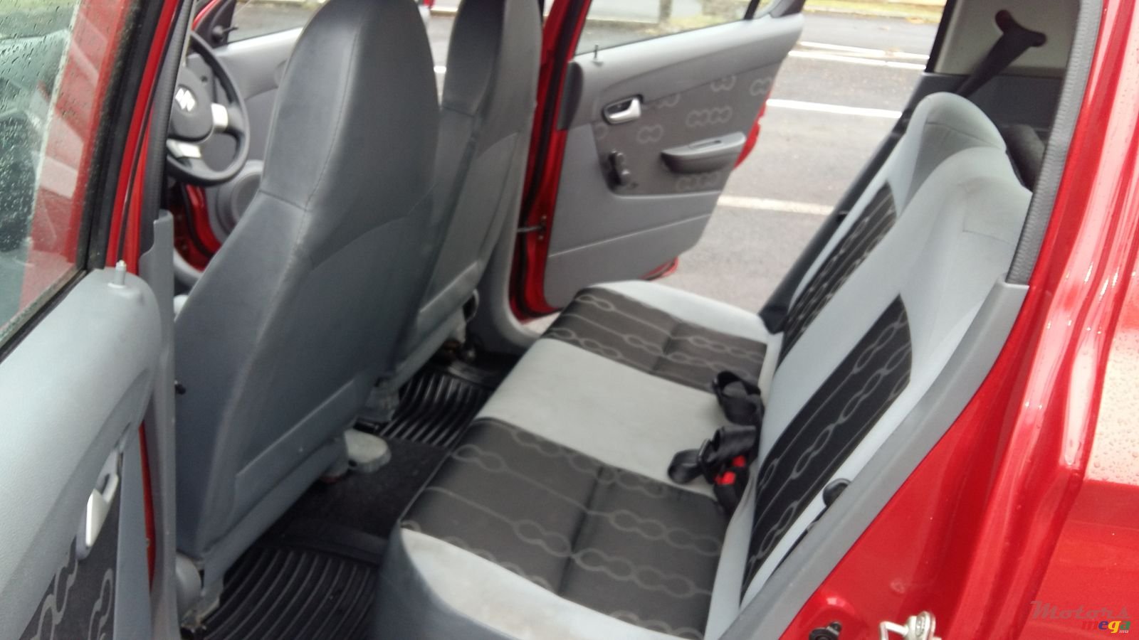 2015' Suzuki Alto photo #4