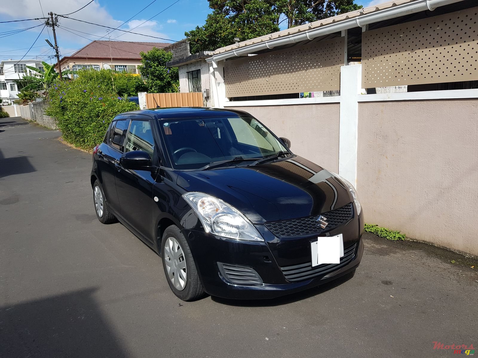 2012' Suzuki Swift photo #1