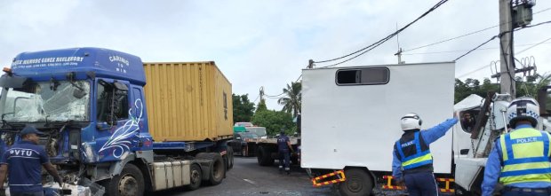Accident à Pailles: Le chauffeur de la camionnette va mieux