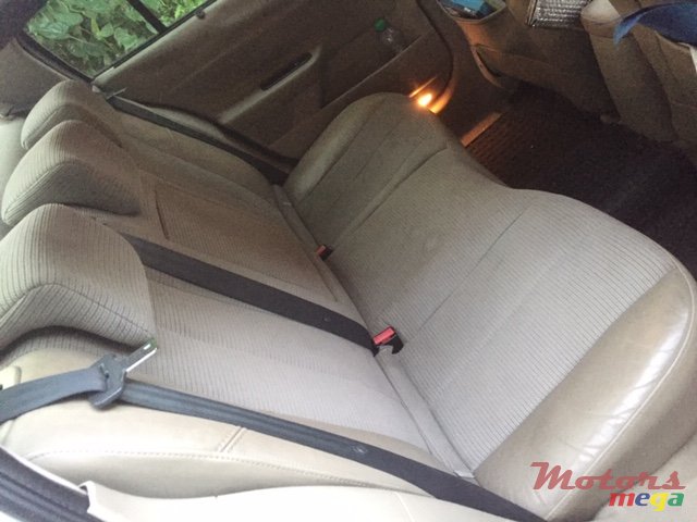 2007' Renault Megane photo #6