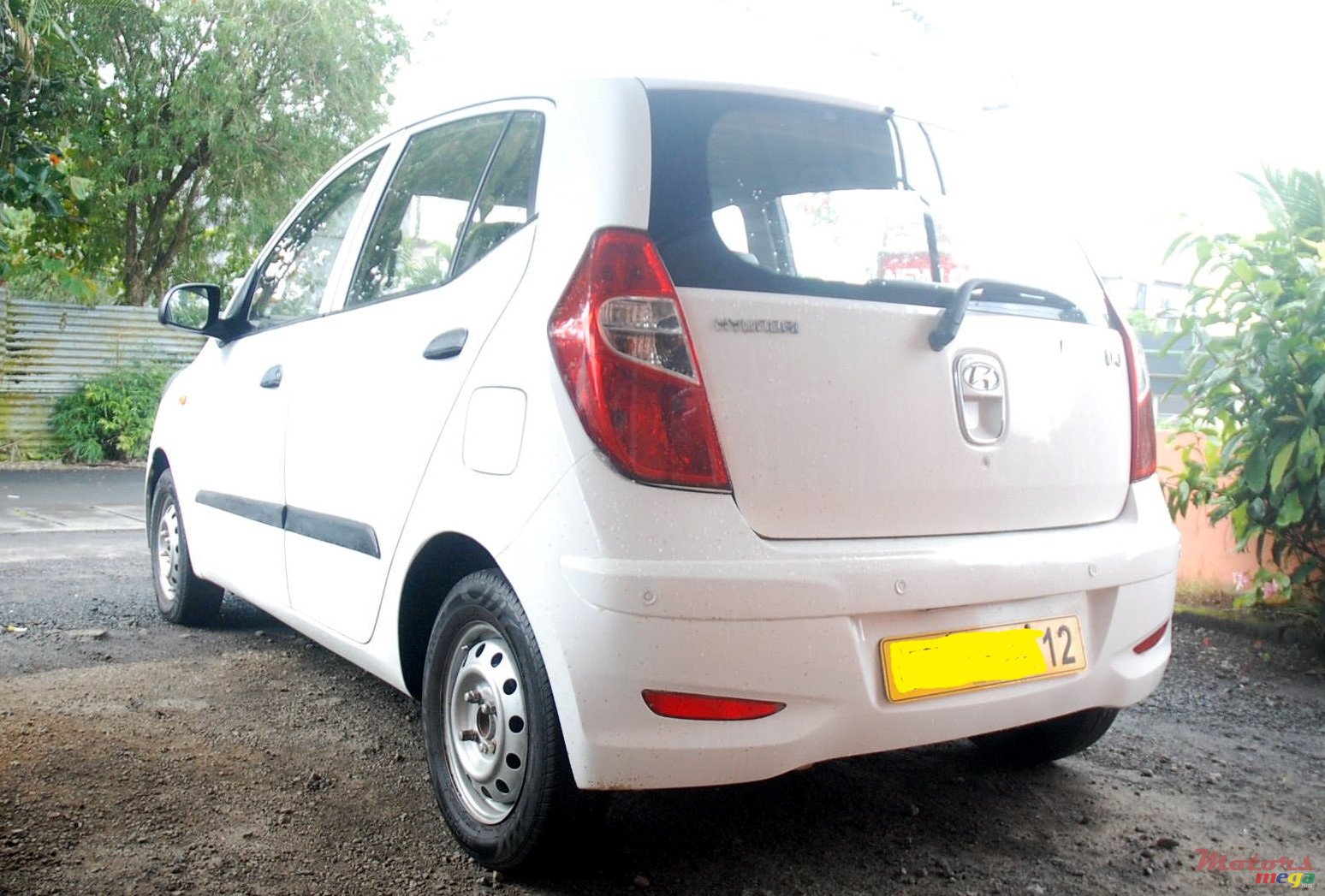 2012' Hyundai GLS photo #1