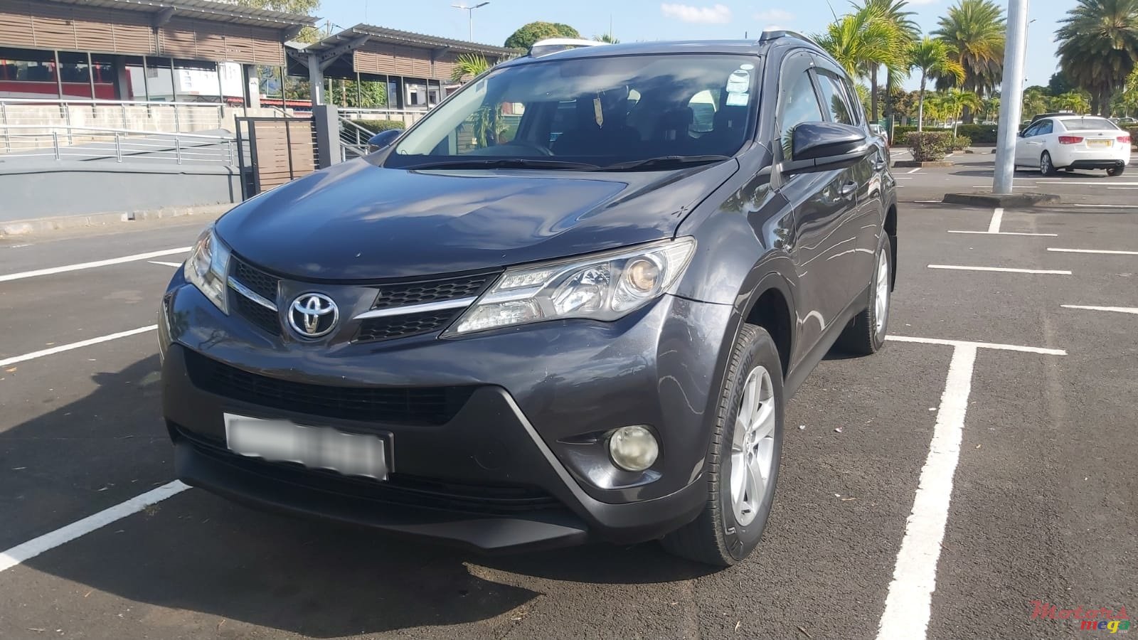 2014' Toyota RAV4 photo #1