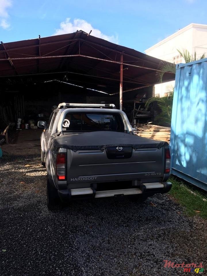 2005' Nissan Hardbody Predator photo #4