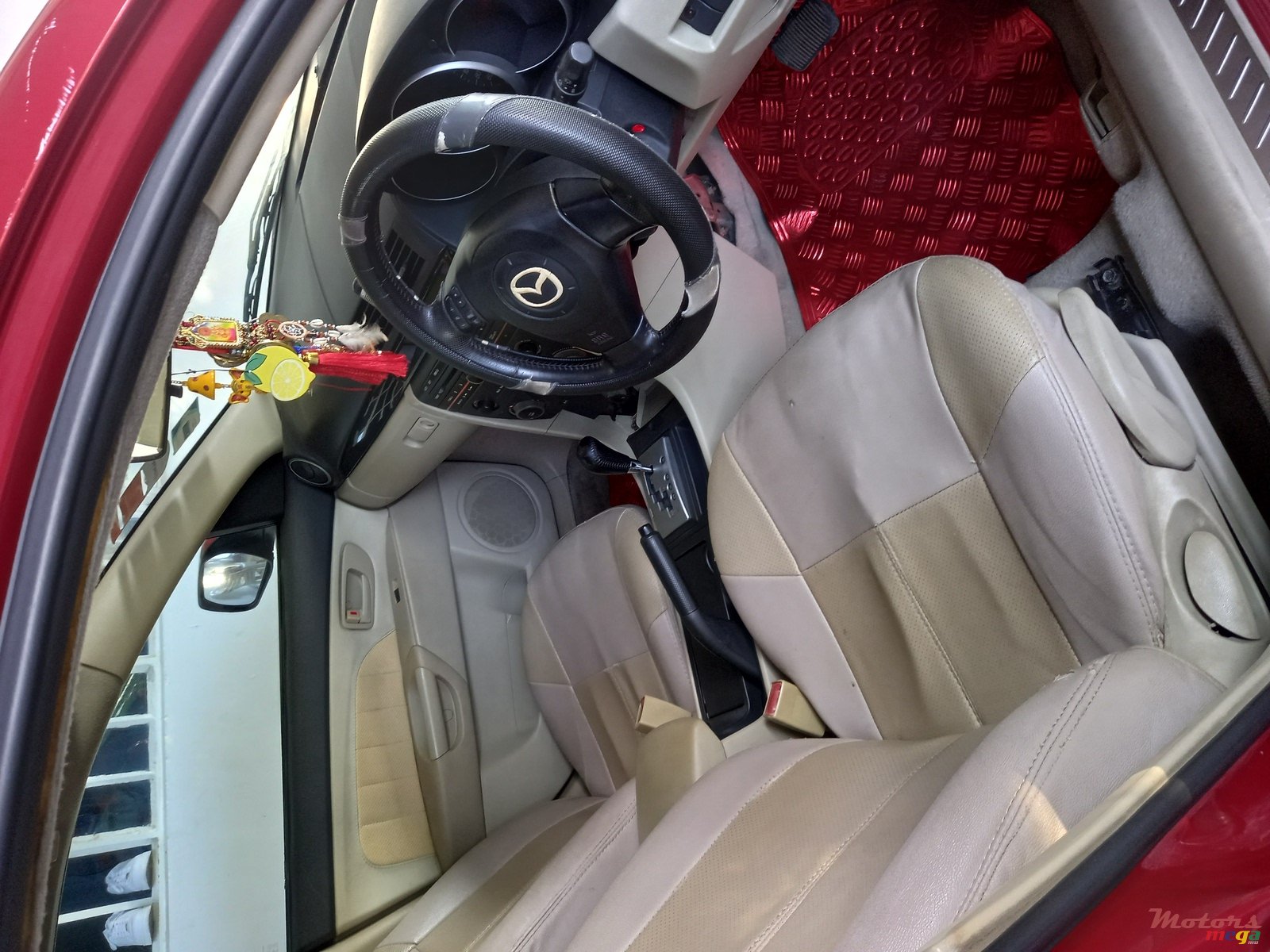 2005' Mazda 3 photo #2