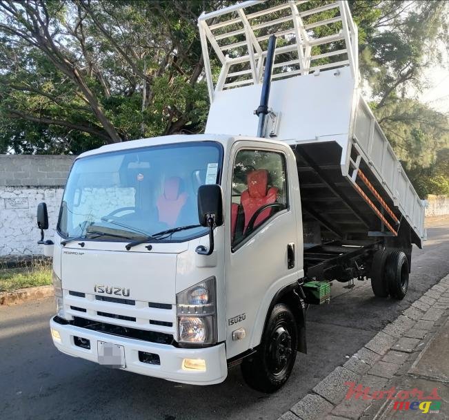 2010' Isuzu i-Series photo #2