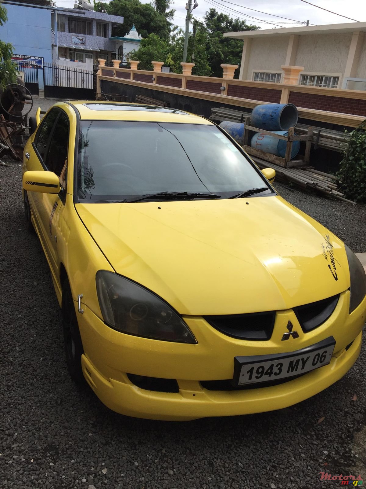 2006' Mitsubishi Lancer GLX photo #1