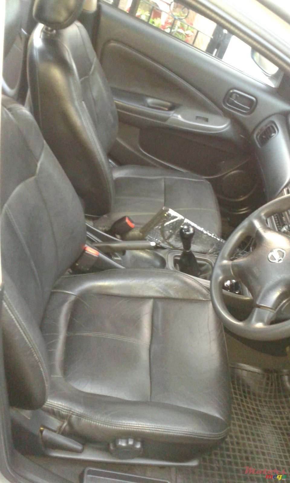 2005' Nissan photo #5