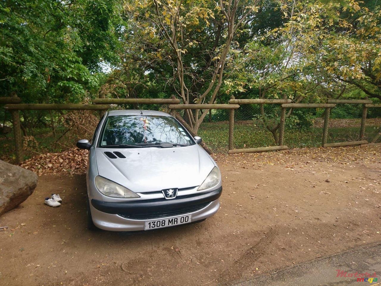 2000' Peugeot 206 sport photo #2
