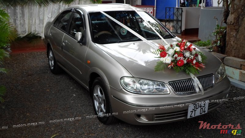 2004' Nissan photo #2